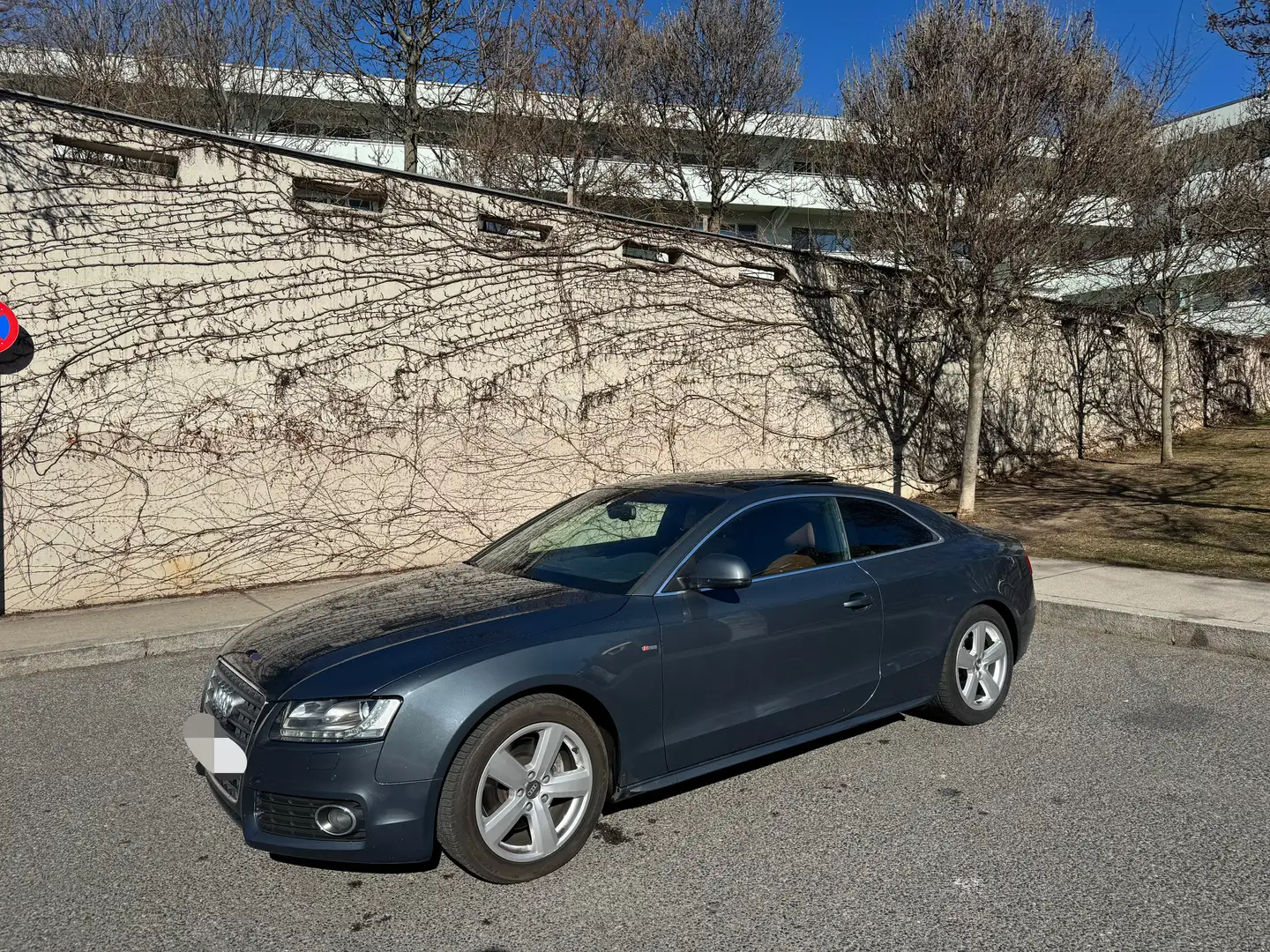 Audi A5 Coupé 2,7 TDI V6 DPF Aut. Grau - 2