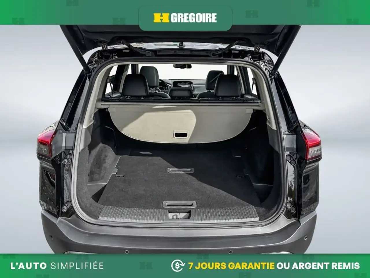 Nissan Rogue снимка Nissan Rogue