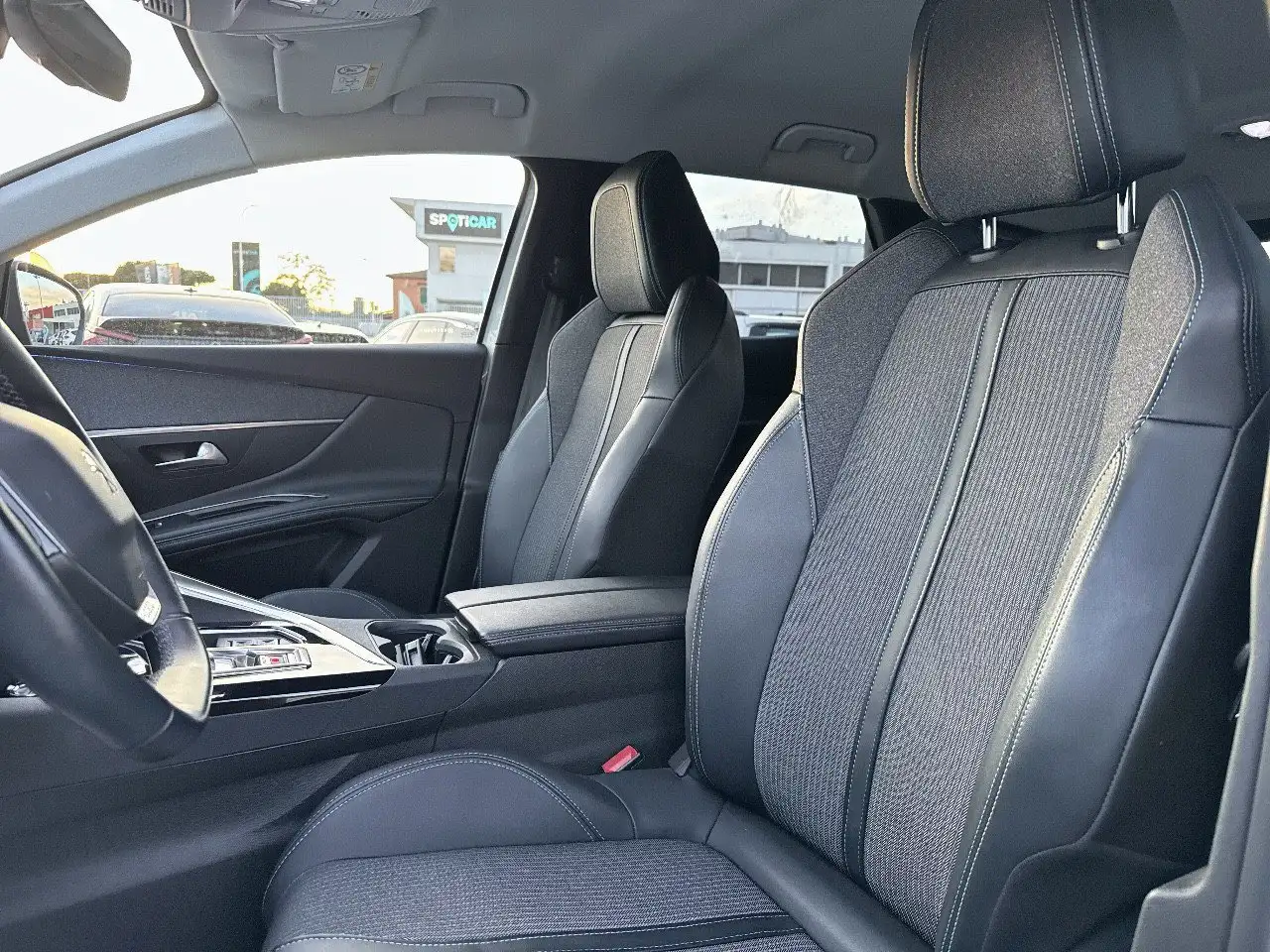 Peugeot 3008 Hybrid 225 e-EAT8 Allure Pack 11