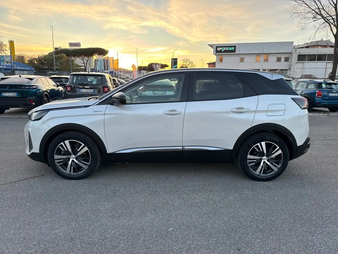 Peugeot 3008 Hybrid 225 e-EAT8 Allure Pack 2
