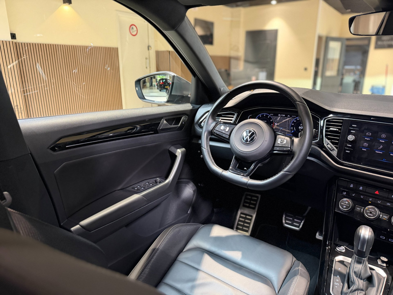 Volkswagen T-Roc R 2.0 TSI 4Motion 300PK |Pano|Beats|Virtual|Leder| — photo 45