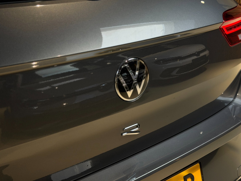 Volkswagen T-Roc R 2.0 TSI 4Motion 300PK |Pano|Beats|Virtual|Leder| — photo 16