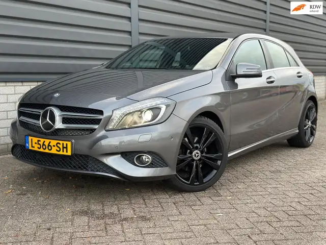 Mercedes-Benz A 200 Prestige | XENON | CAMERA | STOELVERWARMING!!
