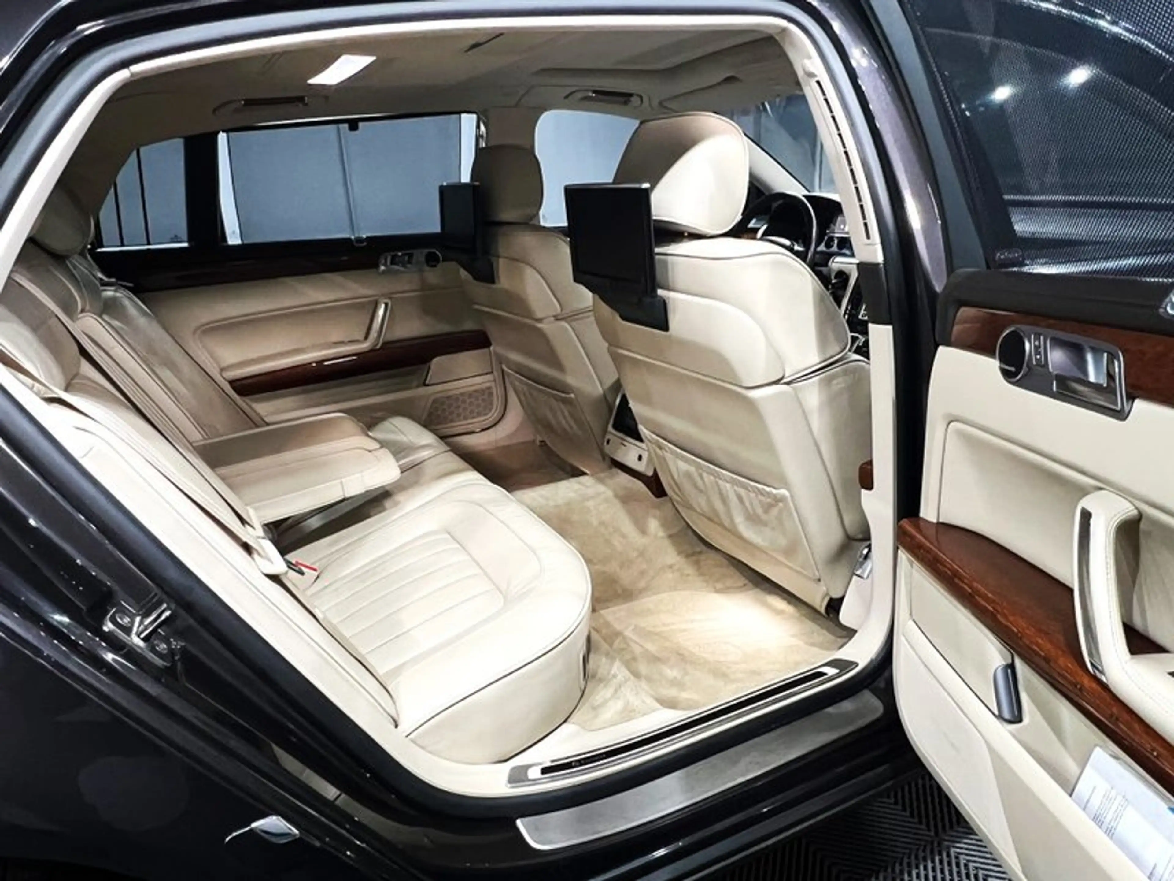 Volkswagen Phaeton V8 4Motion LANG|PANO|MASSAGE|LEDER|STHG|SOUND — photo 13