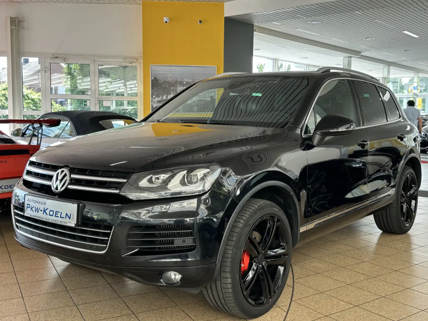 Volkswagen Touareg V6 TDI BMT*AHK*NAVi*Bi-XEN*PANO* Negro - 1