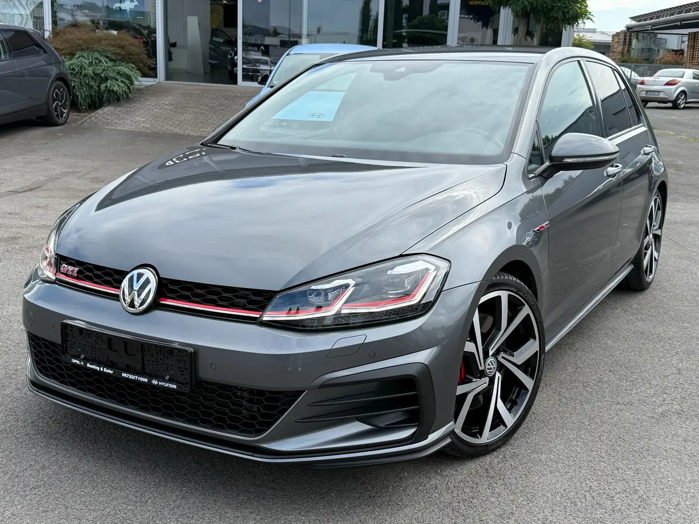 Volkswagen Golf GTI Golf GTI 2.0 TSI OPF DSG Performance Grau - 1