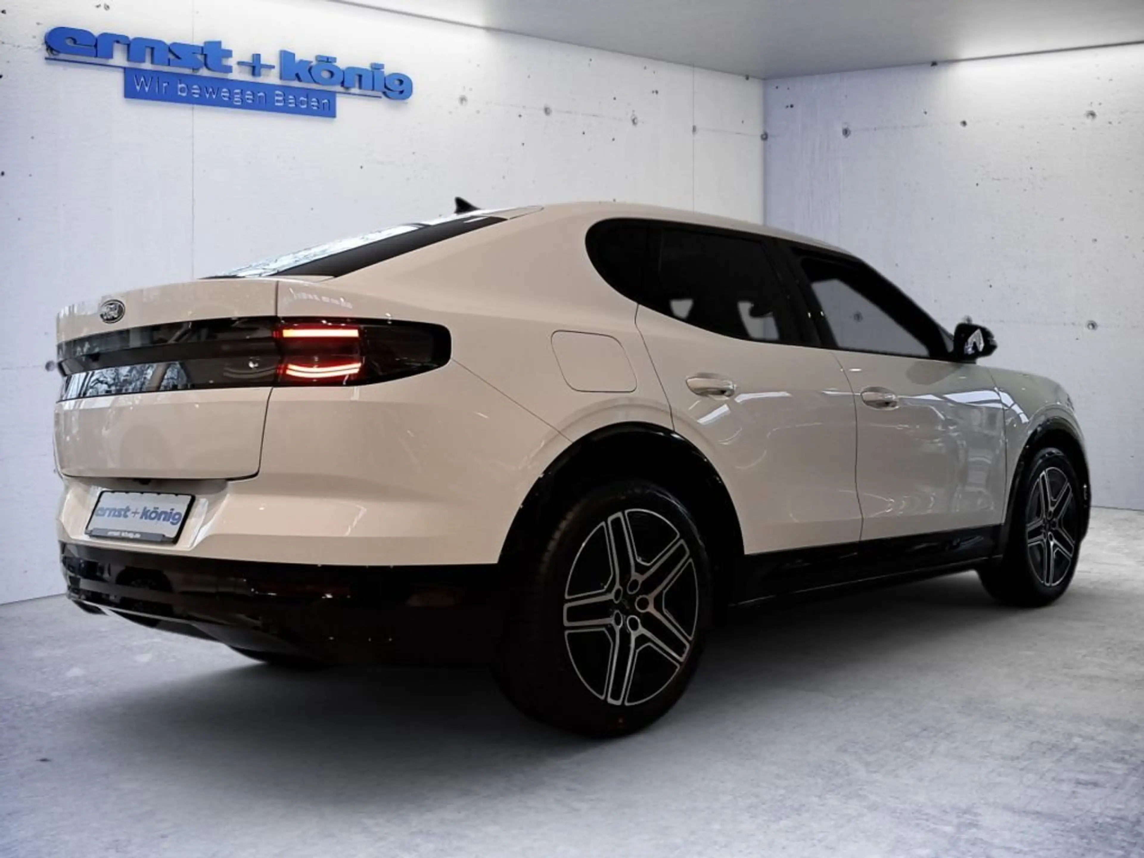 Ford Capri 79kWh AWD Premium — photo 5