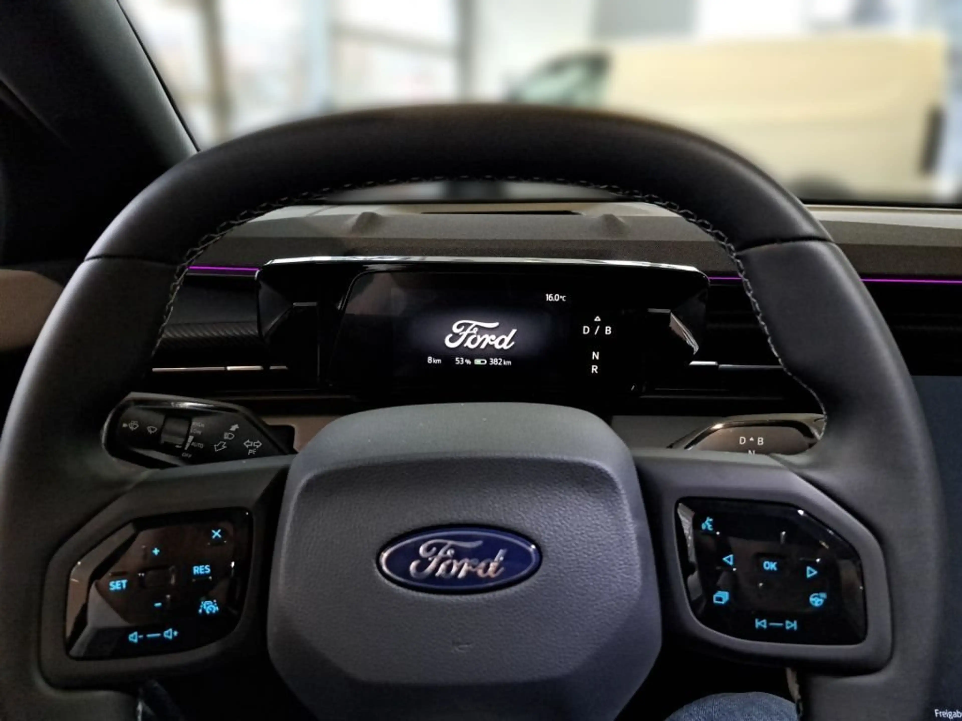 Ford Capri 79kWh AWD Premium — photo 14