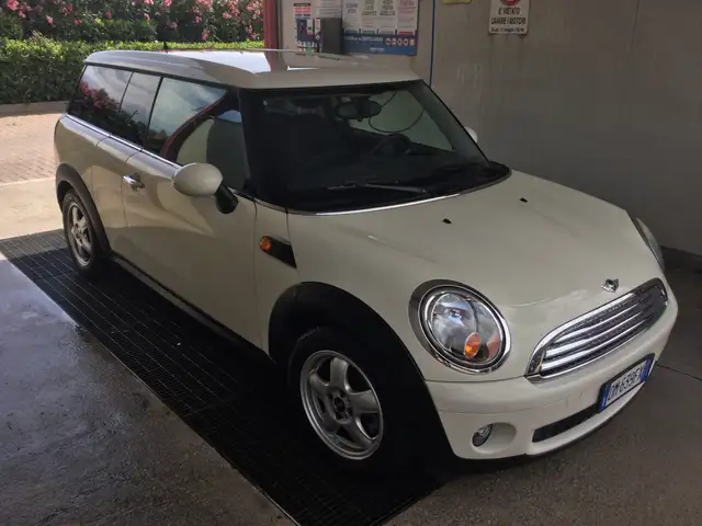 MINI Cooper Clubman