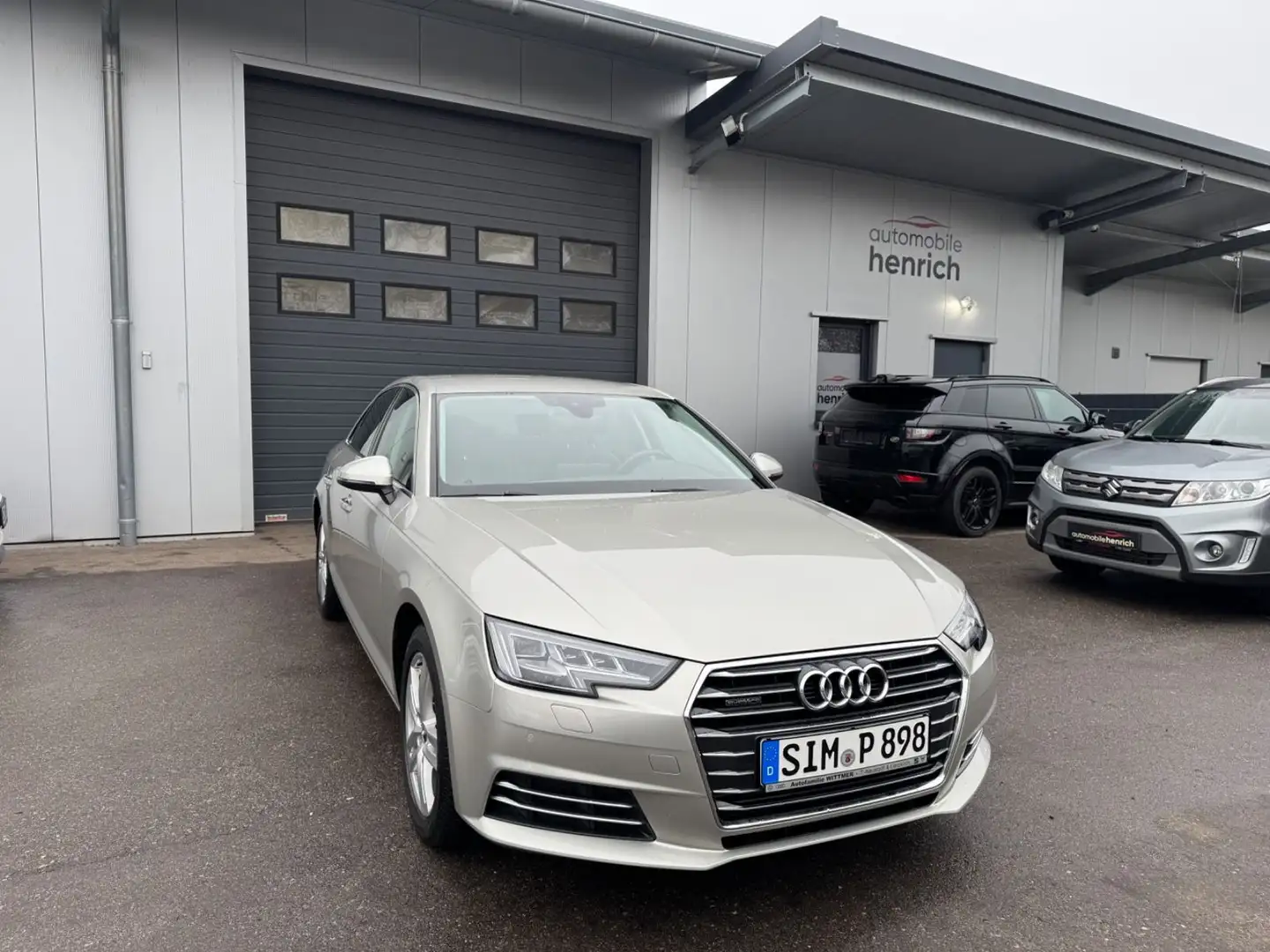 Audi A4 Lim. quattro design,Matrix,Ahk Silber - 1