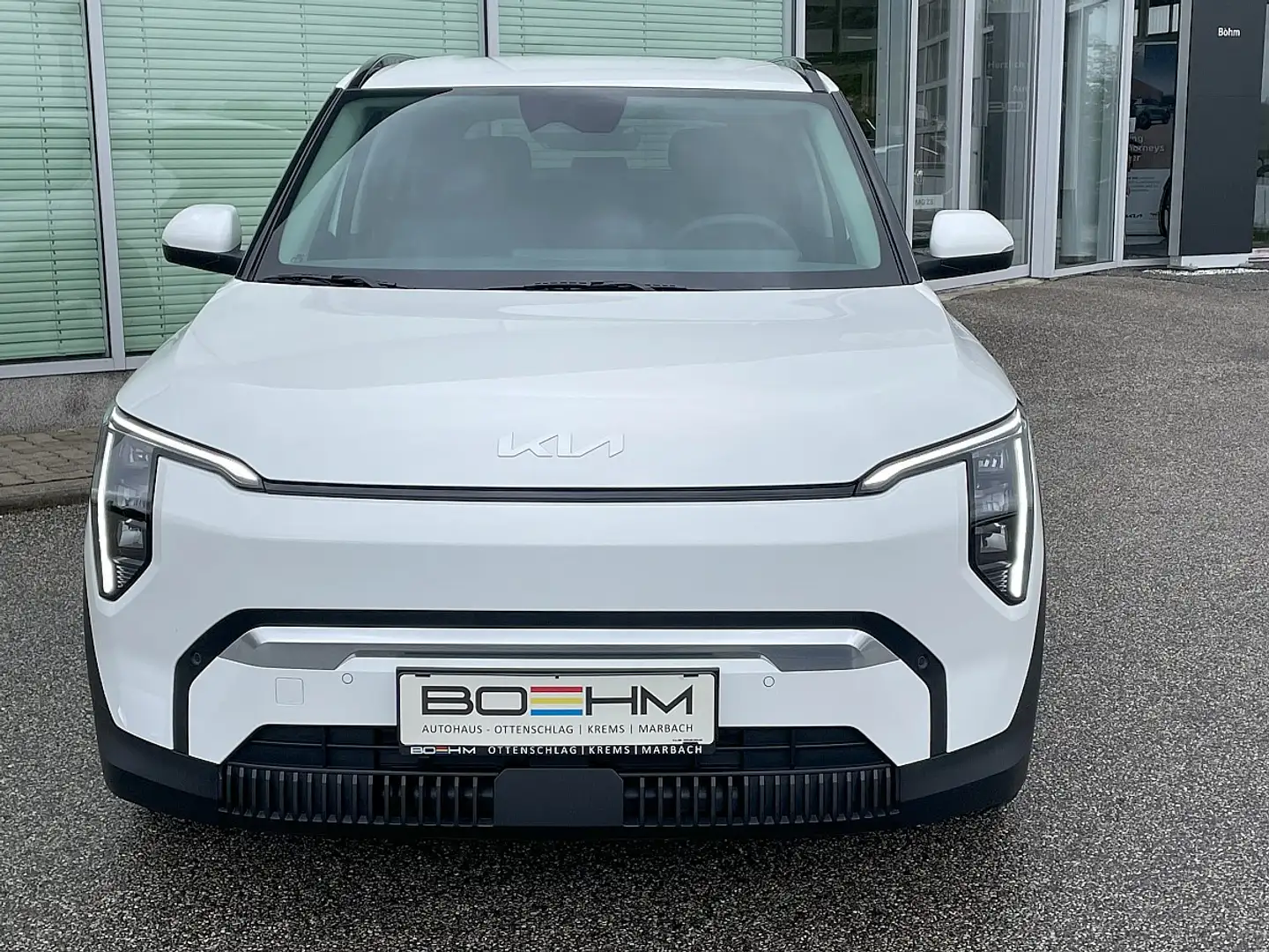 Kia EV3 FWD 81,4kWh Long Range Earth Weiß - 2
