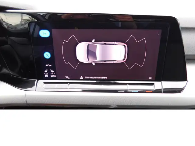 Volkswagen Golf view 6