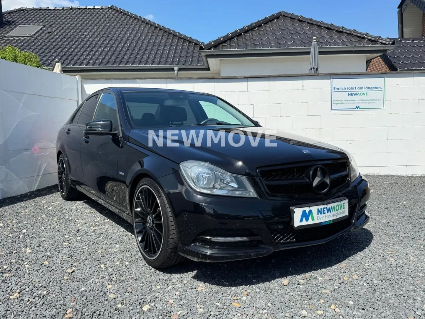 Mercedes-Benz C 180 Lim. Avantgarde Auto. SHZ Command PDC Zwart - 1