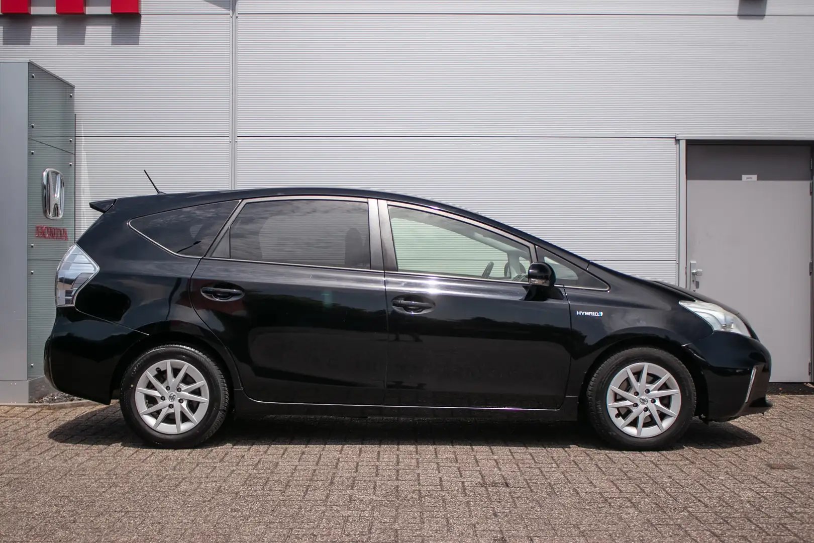 Toyota Prius+ Prius Wagon 1.8 Hybrid Aspiration 7 pers. All-in r Zwart - 2