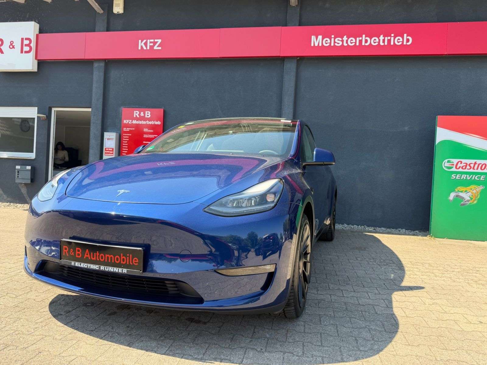 Second hand Tesla Model Y electro