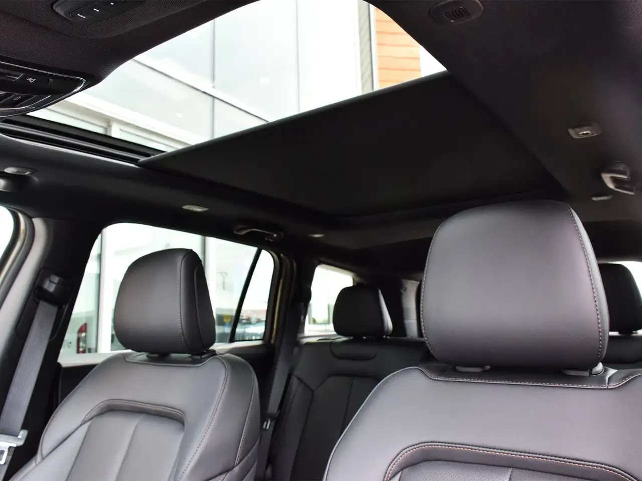 Jeep Cherokee photo Jeep Cherokee