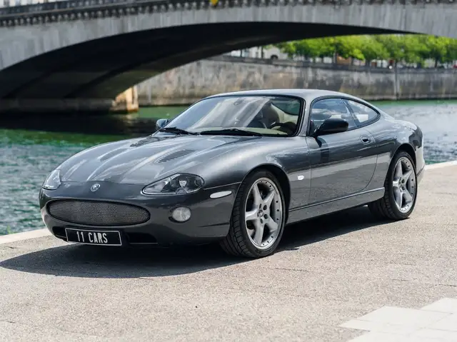 Jaguar XKR XKR 4.2i V8