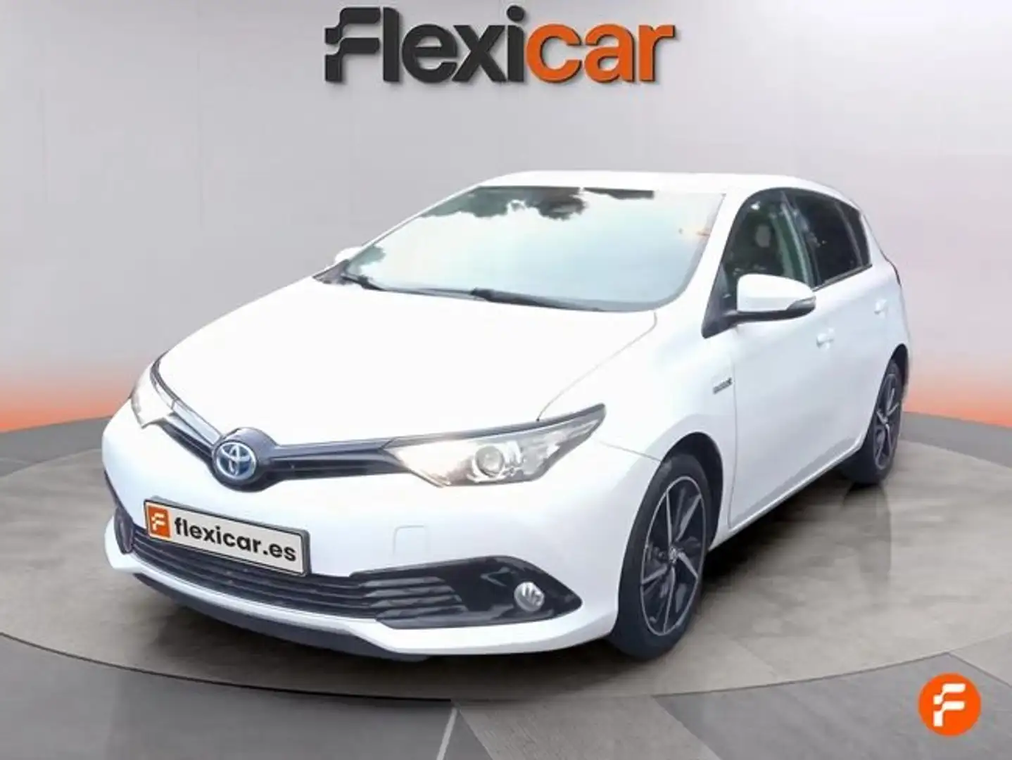 Toyota Auris hybrid 140H Advance Blanco - 2