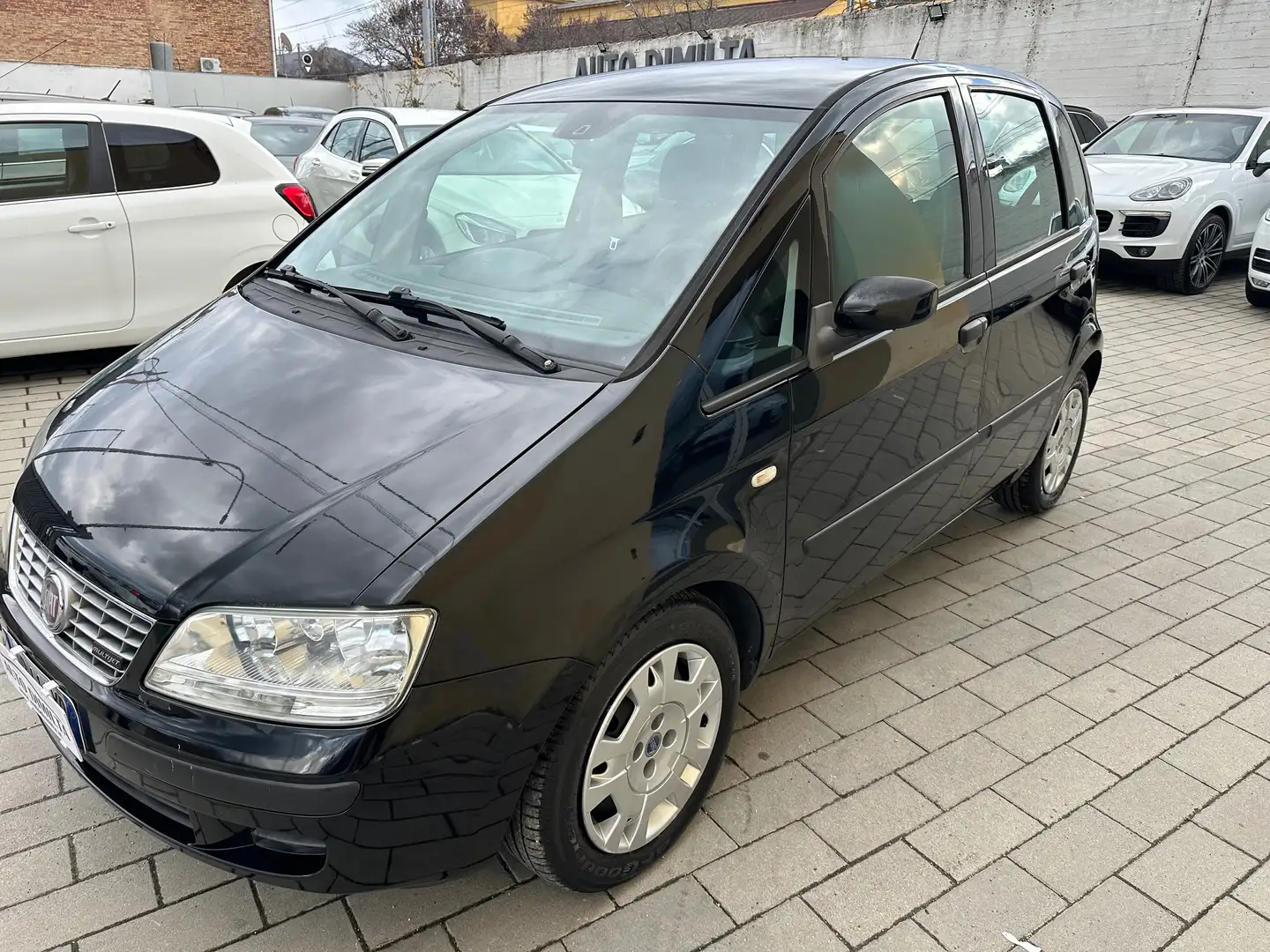 Fiat Idea AUTOMATICA Idea 1.3 mjt EURO 4 Чорний - 2