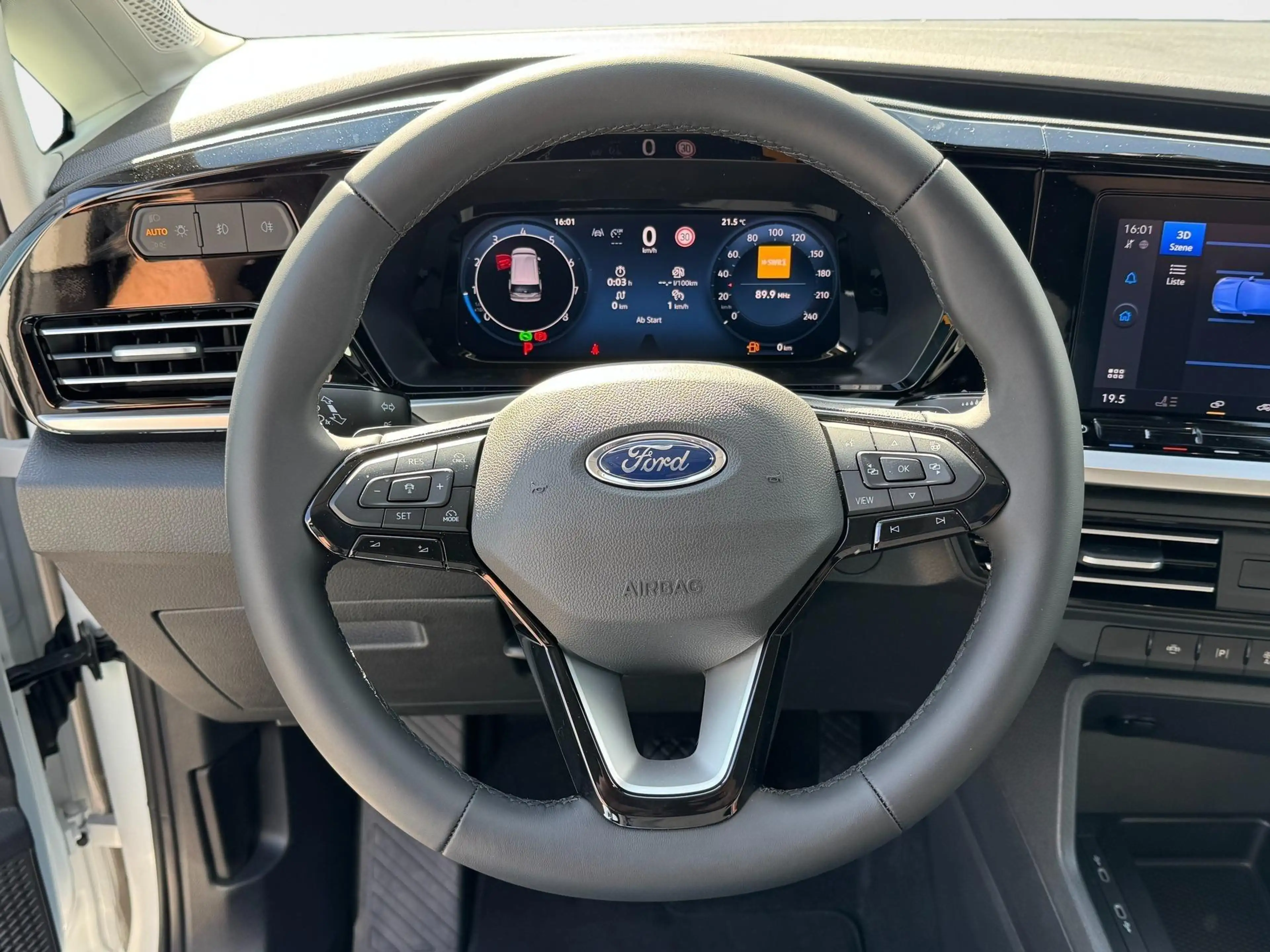 Ford Grand Tourneo Titanium 1,5 L2 7 Sitzer Klimaautomatik Anhänge... — photo 11