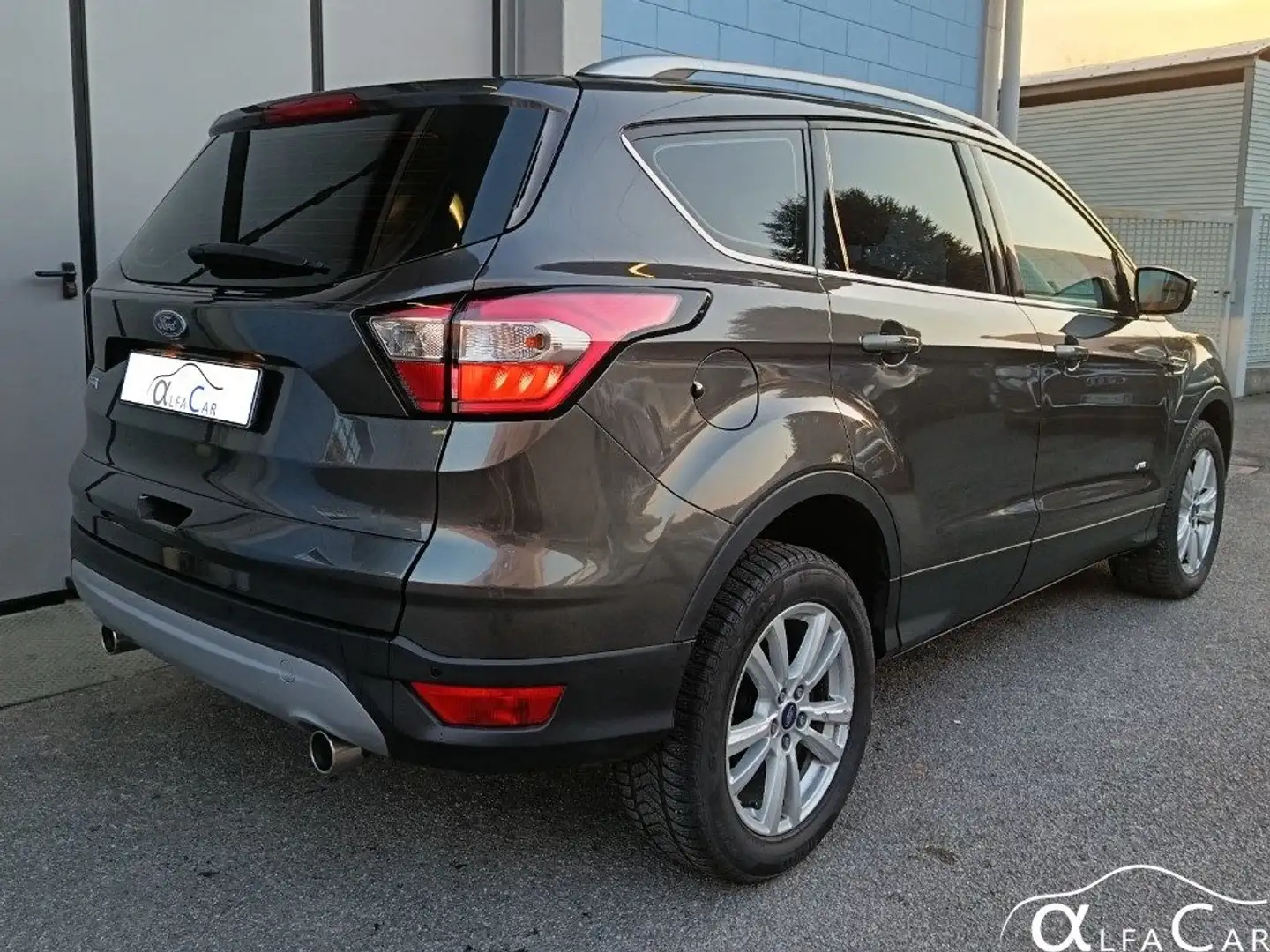 Ford Kuga 2.0 TDCI 150 CV S&S 4WD Powershift Business Grigio - 2