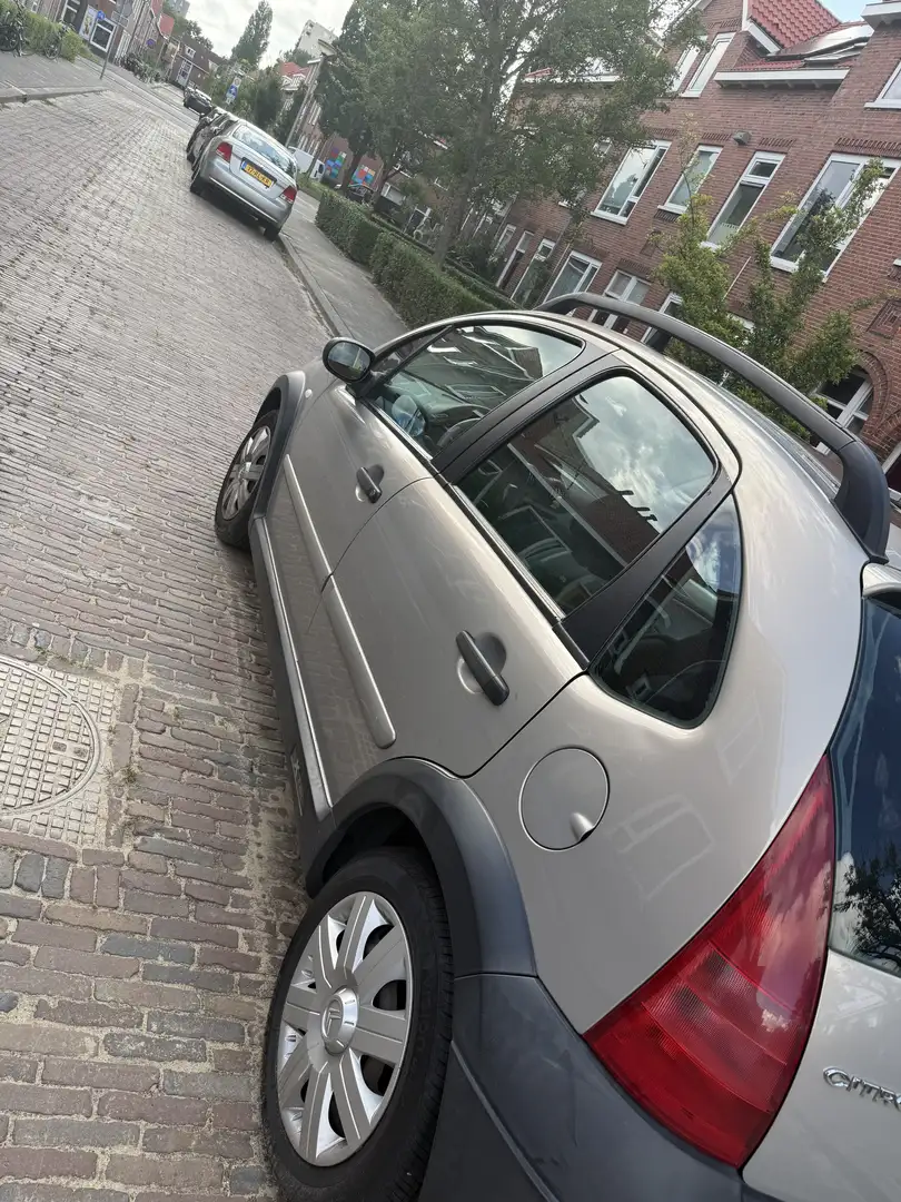 Citroen C3 1.4i-16V X-TR Beige - 2