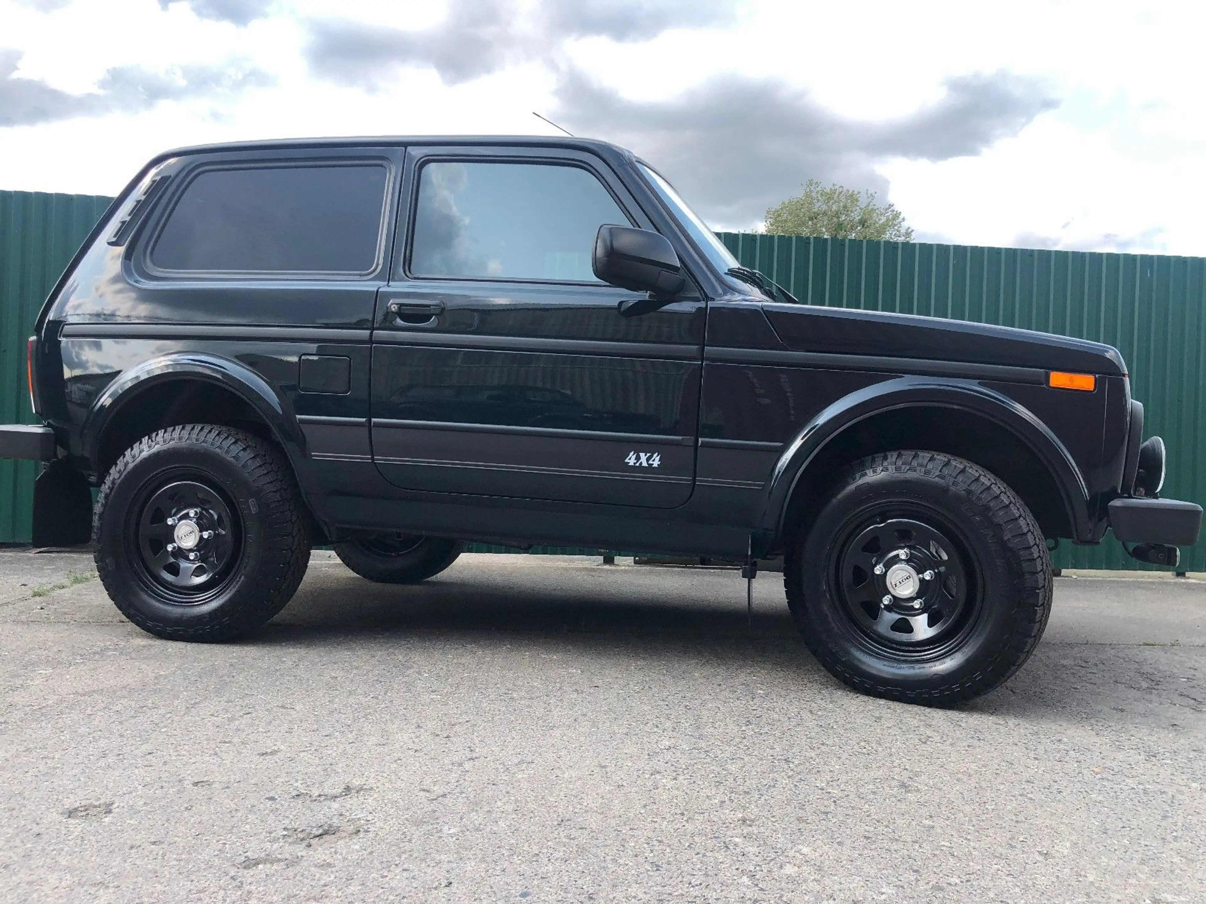 Lada Niva LEGEND "PREMIUM PLUS"! VIP-AUSSTATTUNG! — photo 7