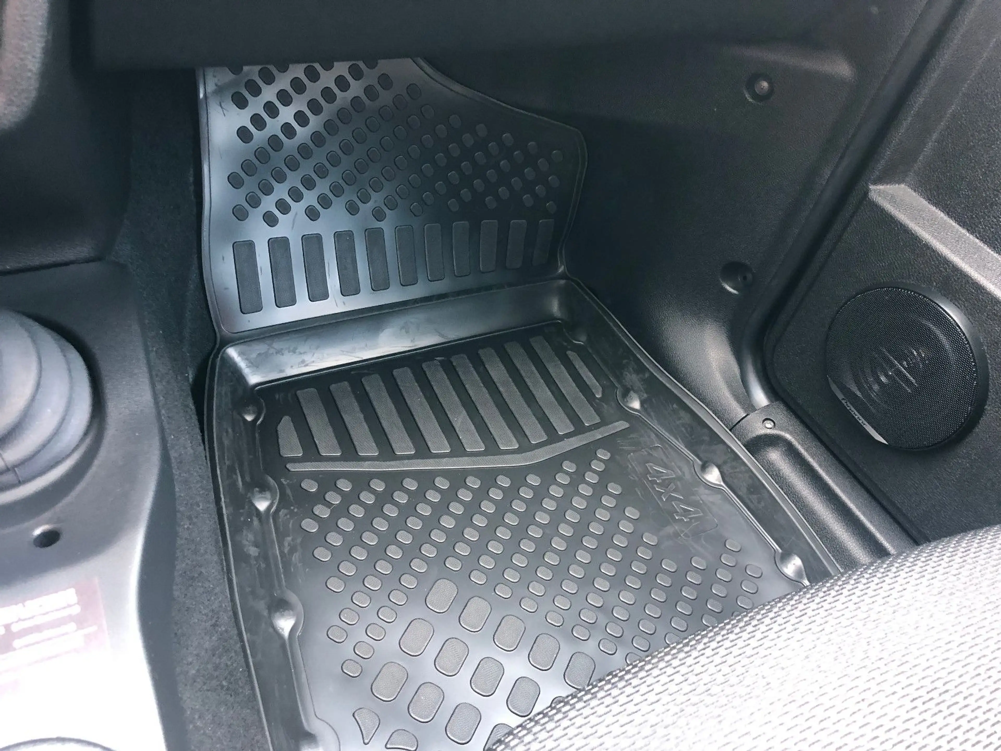 Lada Niva LEGEND "PREMIUM PLUS"! VIP-AUSSTATTUNG! — photo 12