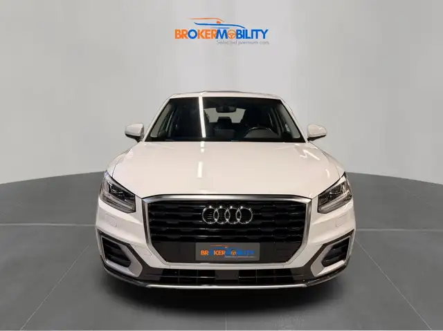 Audi Q2 view 3