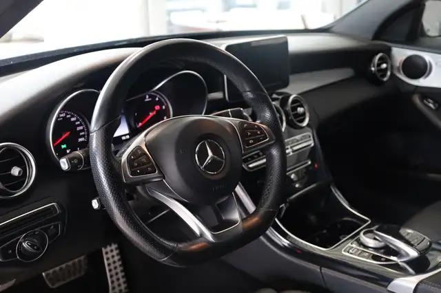 Mercedes-Benz C-Class view 16