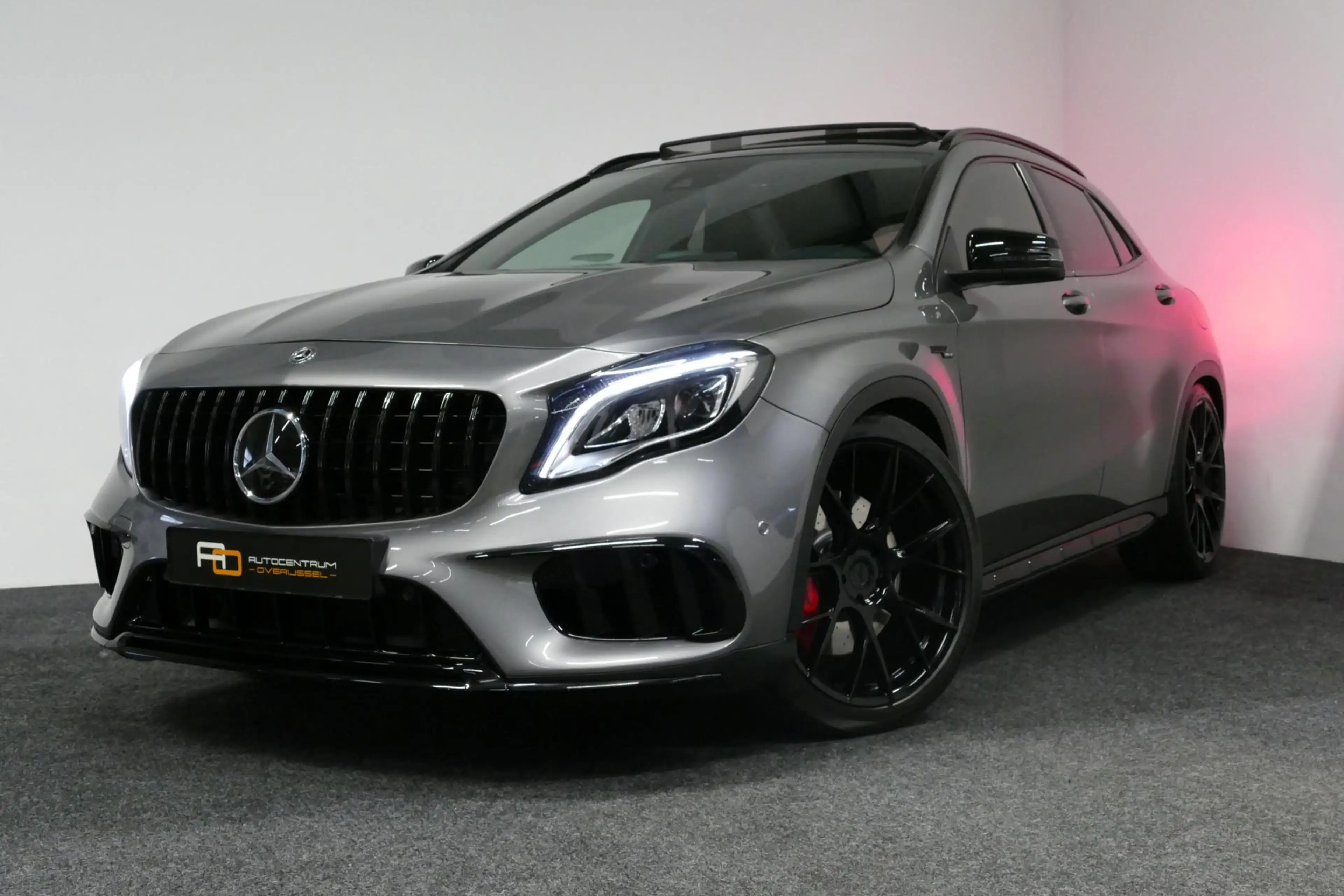 Mercedes-Benz GLA 45 AMG 4MATIC Premium Plus / UNIEK / Panoramadak / AMG Pe — photo 3