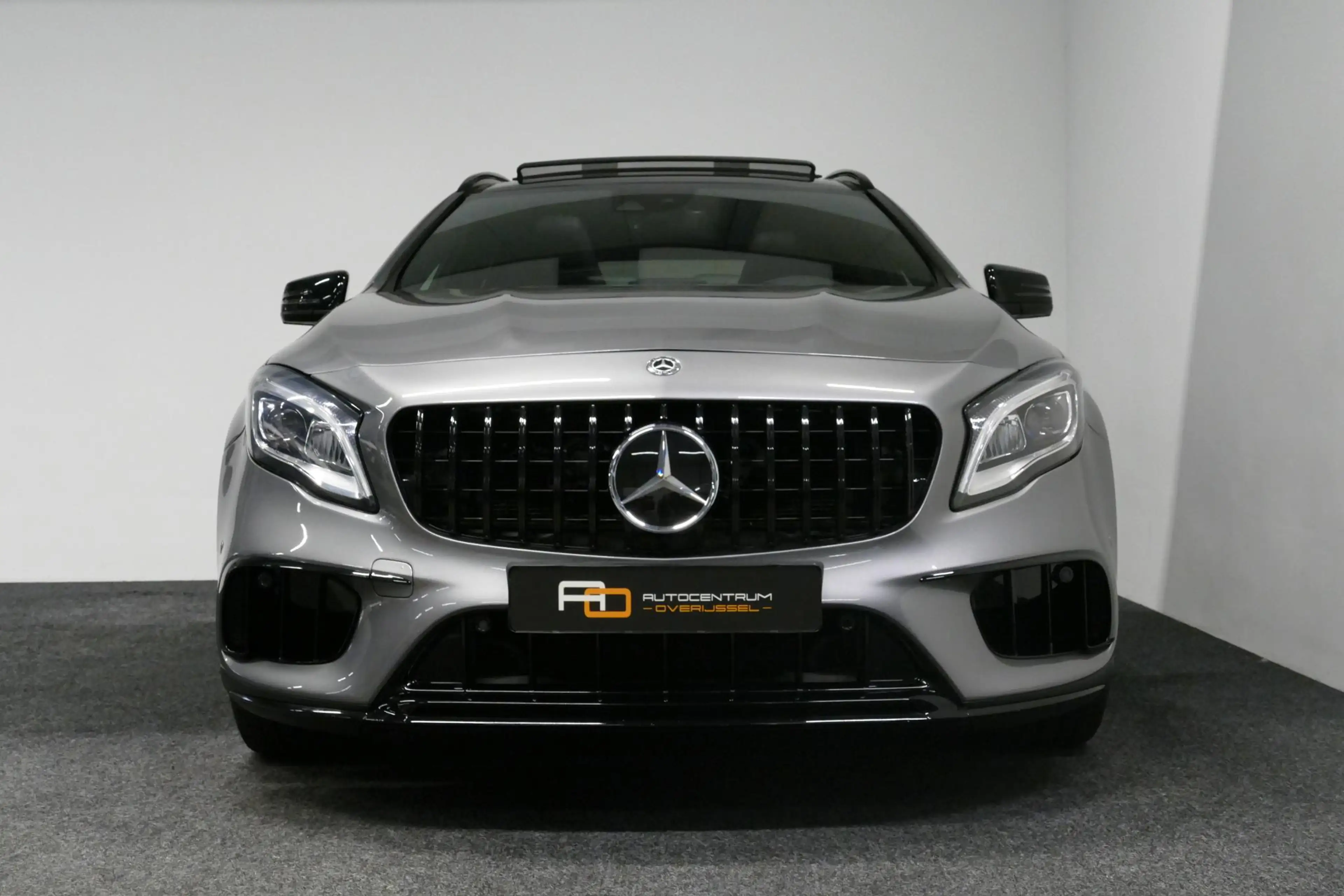 Mercedes-Benz GLA 45 AMG 4MATIC Premium Plus / UNIEK / Panoramadak / AMG Pe — photo 16