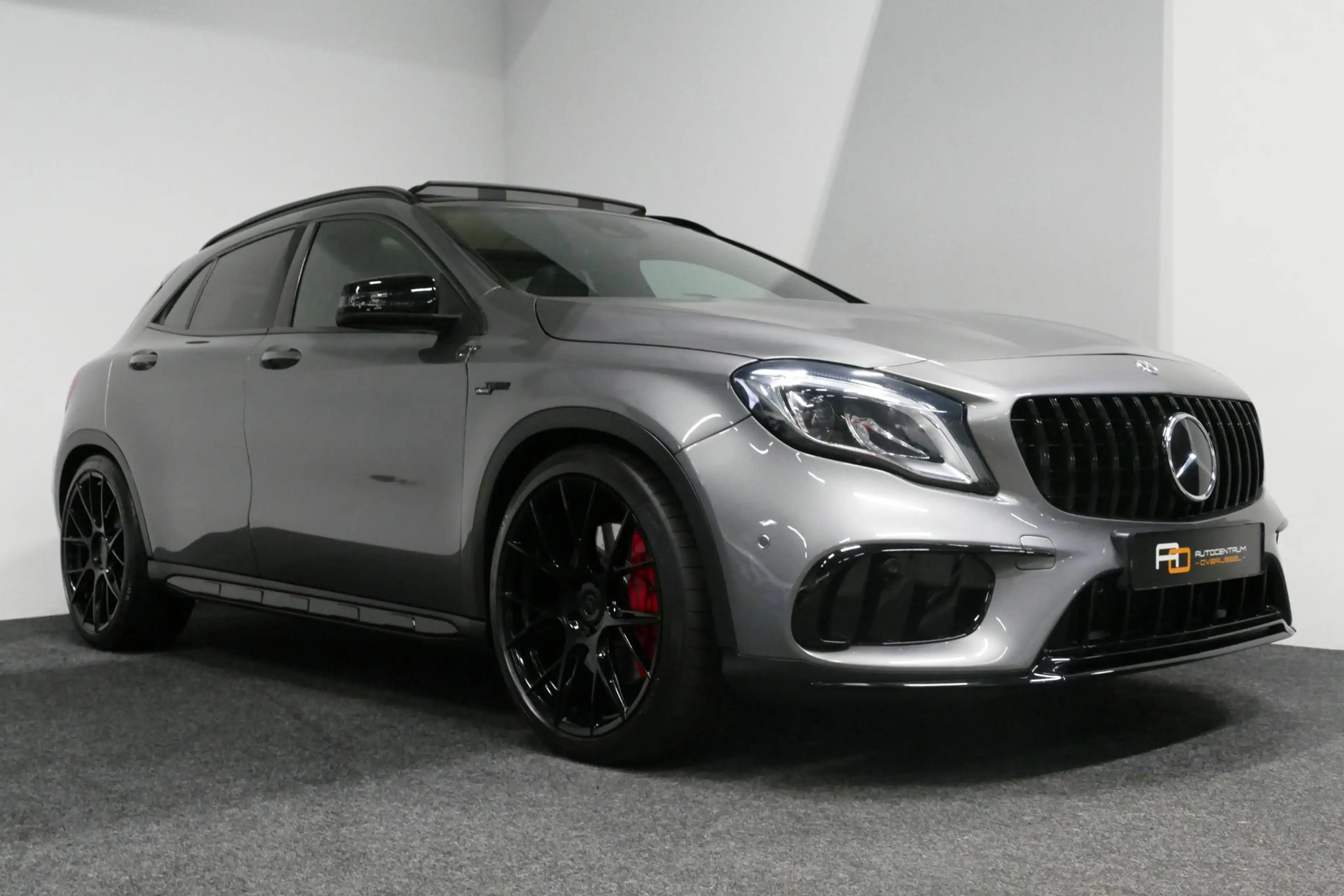 Mercedes-Benz GLA 45 AMG 4MATIC Premium Plus / UNIEK / Panoramadak / AMG Pe — photo 17