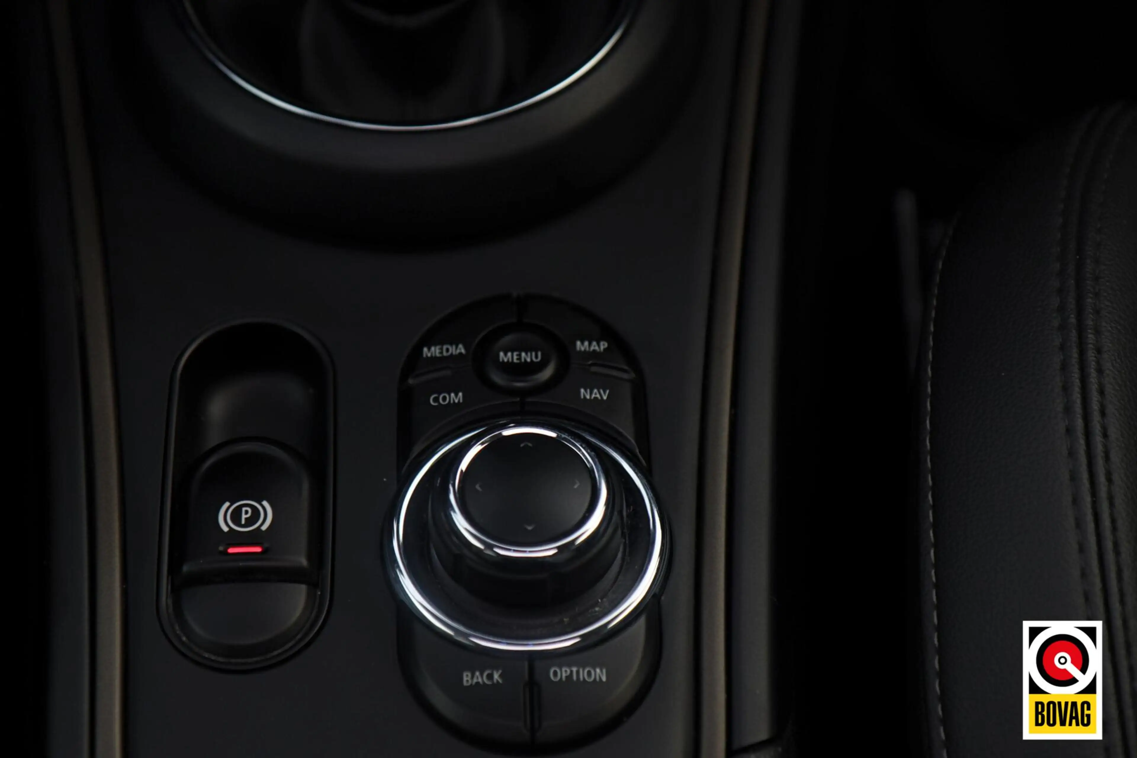 MINI Cooper Countryman 1.5 |LED|PANODAK|HUD|MEMORY|KEYLESS|CAMERA|CARPLAY — photo 17