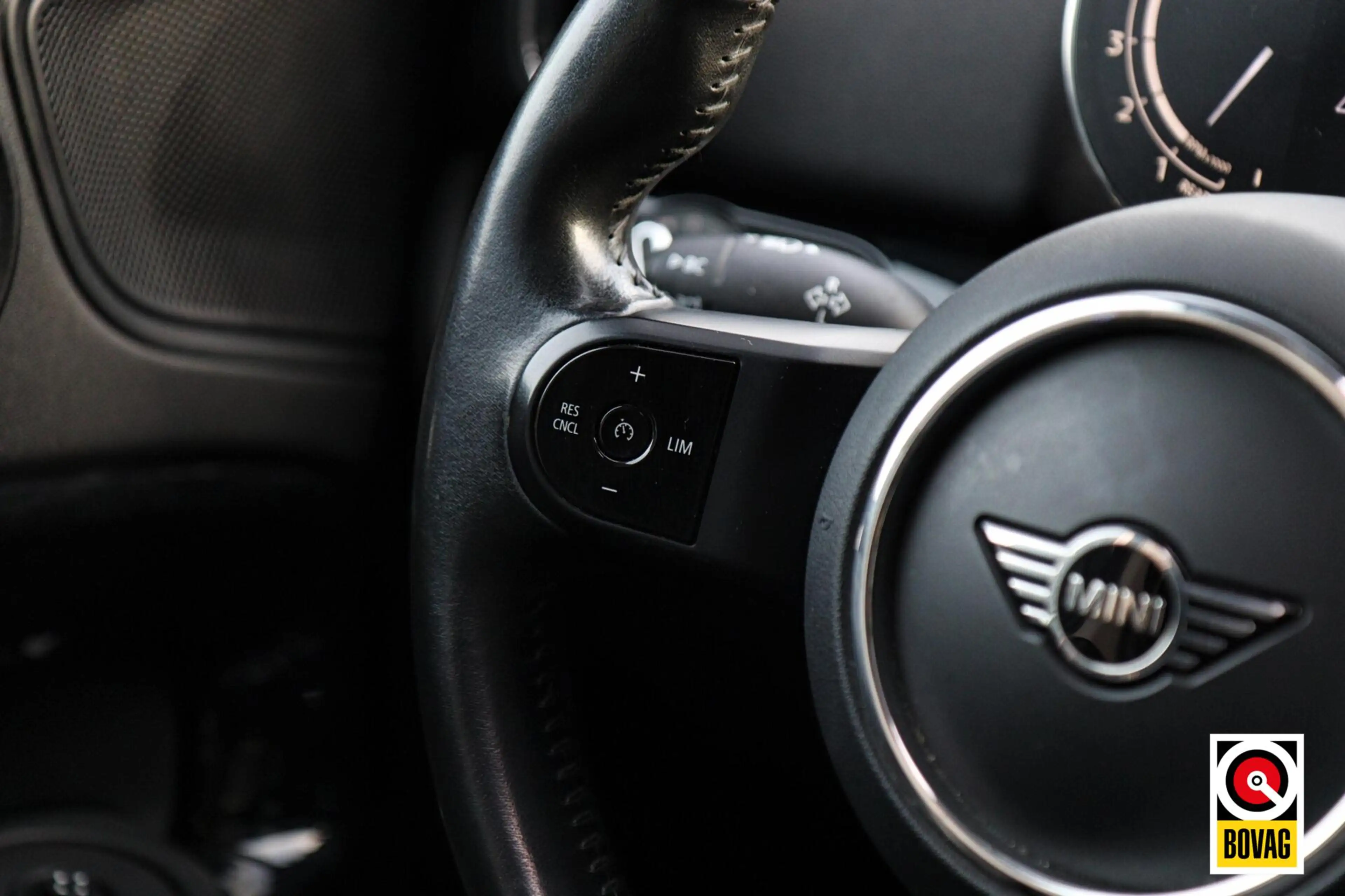 MINI Cooper Countryman 1.5 |LED|PANODAK|HUD|MEMORY|KEYLESS|CAMERA|CARPLAY — photo 13
