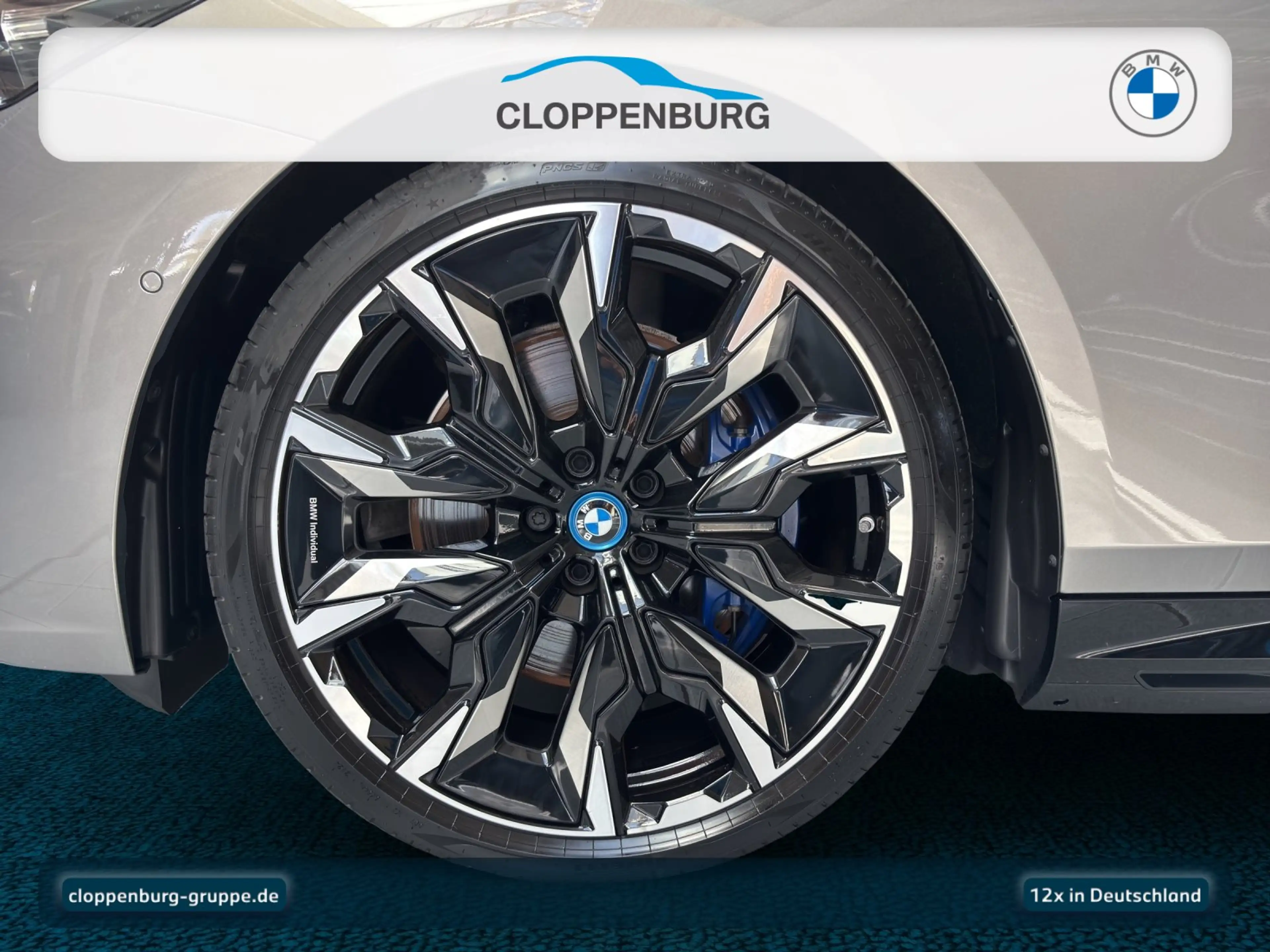 BMW i5 eDrive40 Head-Up+AHK+Navi+Pano+360°+ACC+SHZ — photo 12