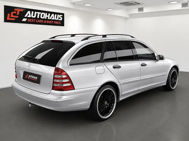 Mercedes-Benz C-Class view 6
