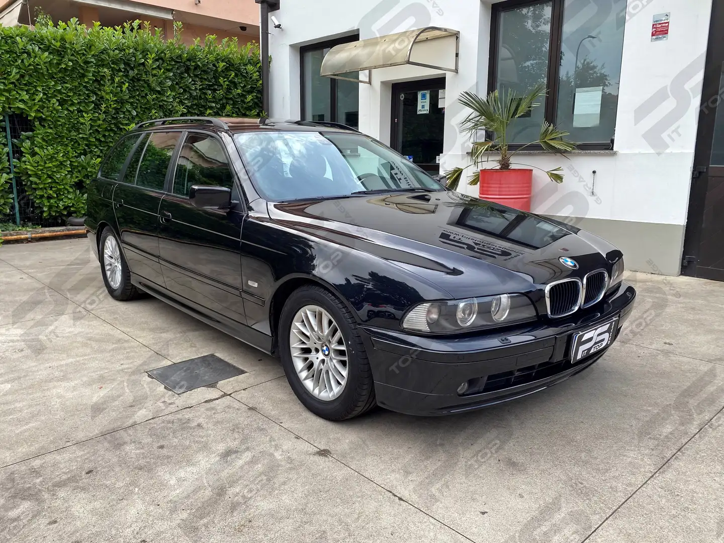 BMW 530 Serie 5 E39 530i 231cv Touring Futura Automatica Nero - 2