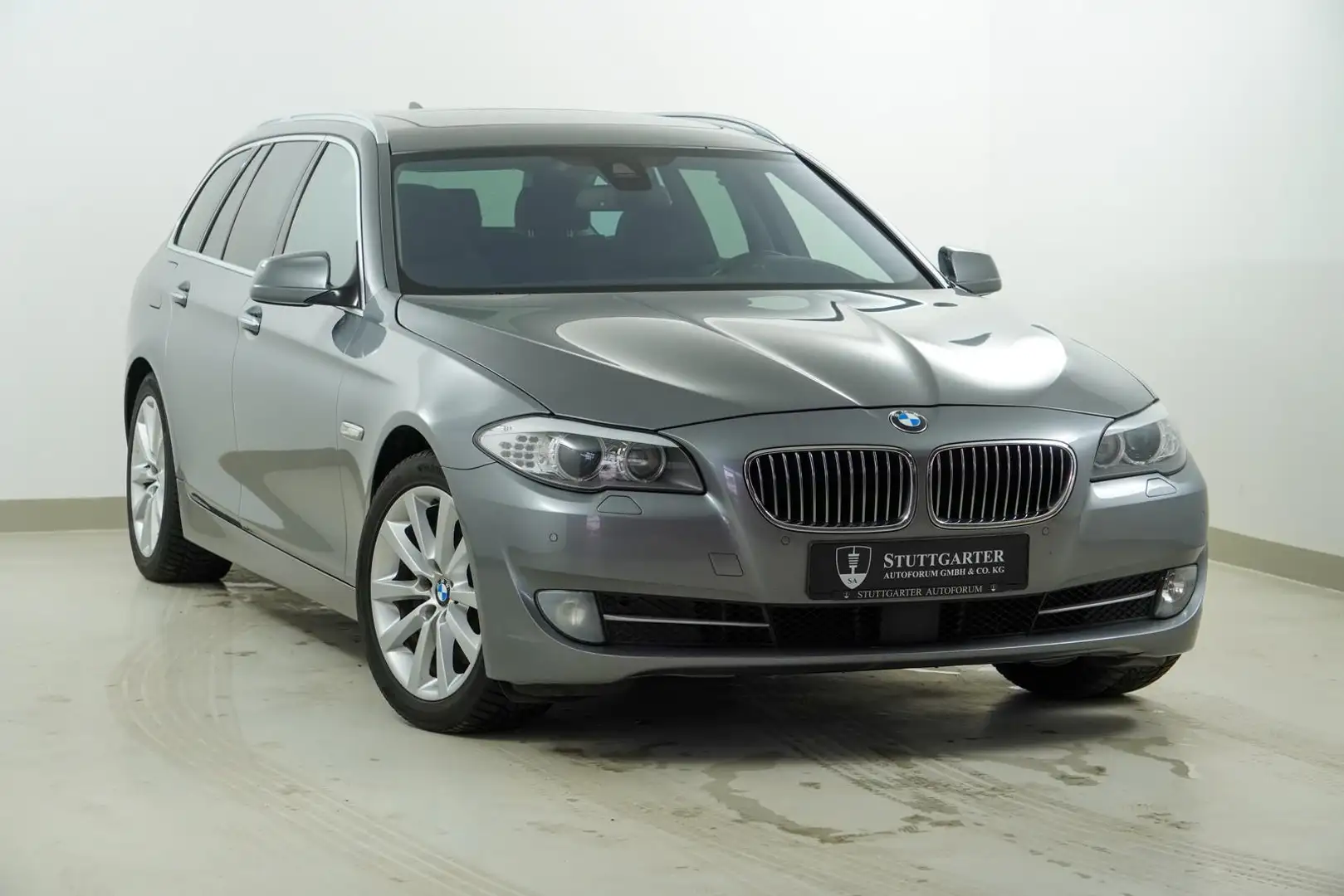 BMW 525 d xDrive ACC Leder Pano ACC Soft-Close HUD Szürke - 1