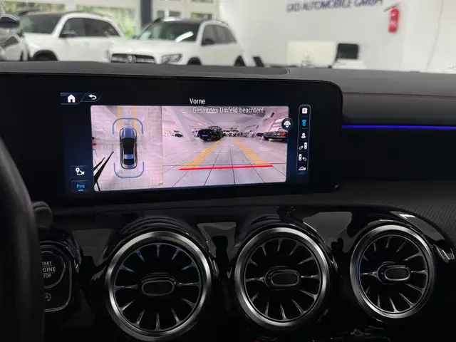 Mercedes-Benz Cla view 24