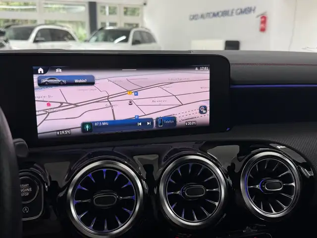 Mercedes-Benz Cla view 22