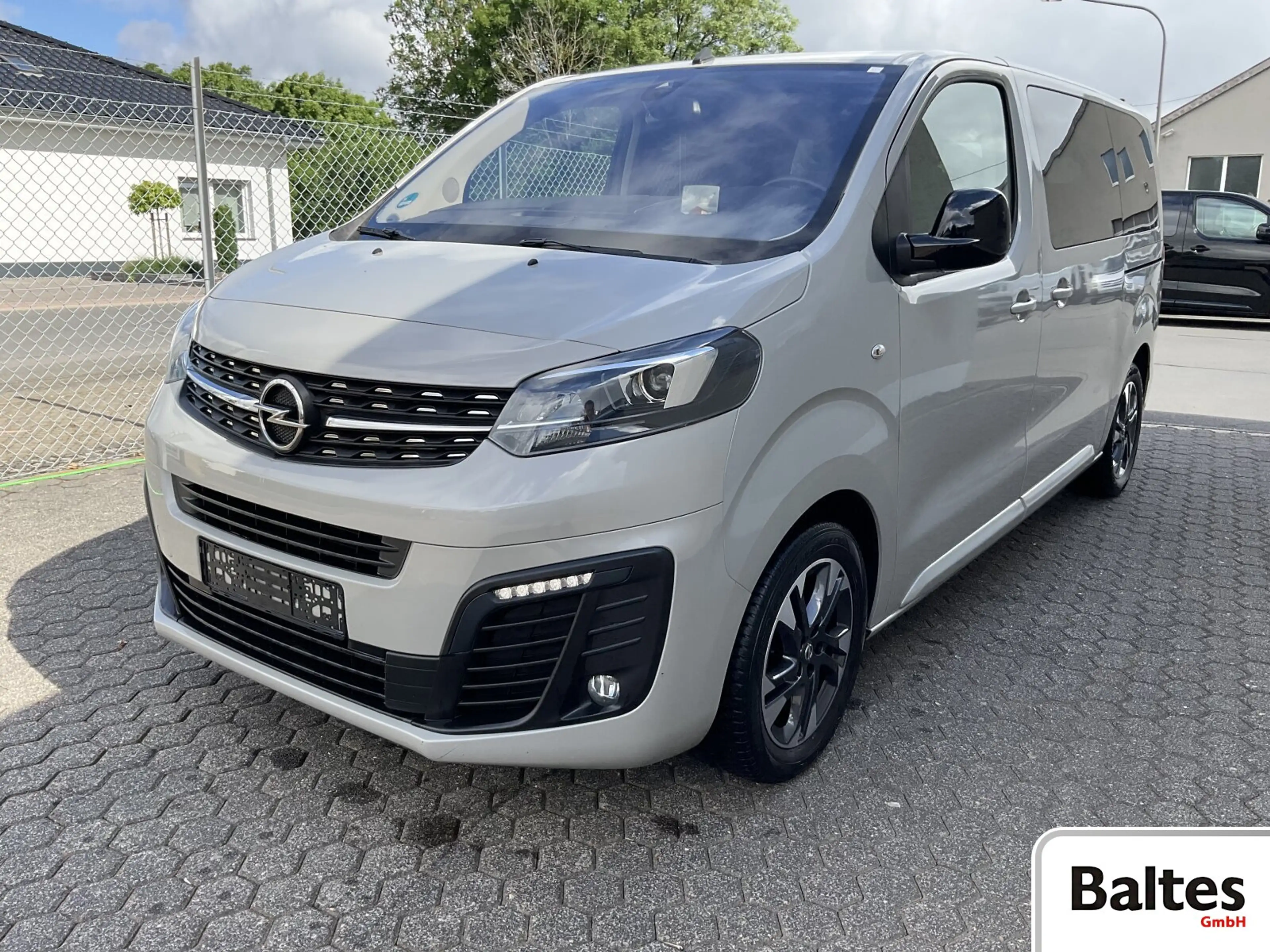 Opel Zafira Life Zafira Life 2.0 D M Edition 8Si/Xenon/Navi/FahrA — photo 2