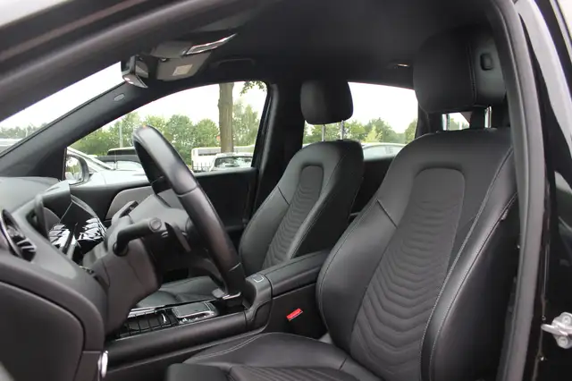 Mercedes-Benz B-Class view 4
