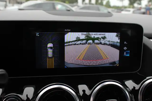 Mercedes-Benz B-Class view 24
