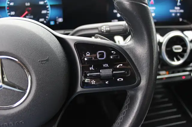 Mercedes-Benz B-Class view 29