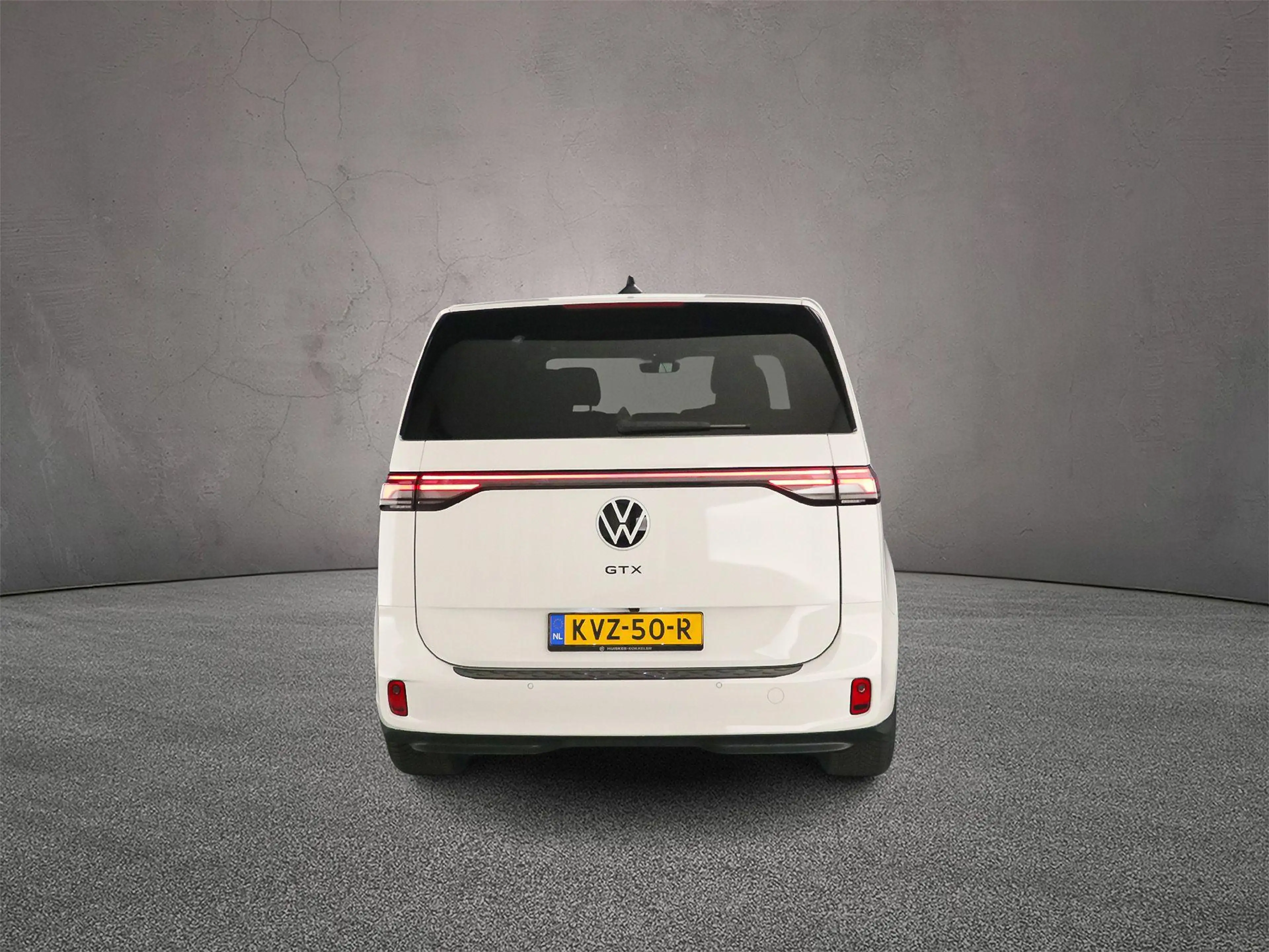 Volkswagen ID. Buzz GTX 4MOTION 340pk | Harman Kardon | Elec. schuifde — photo 4