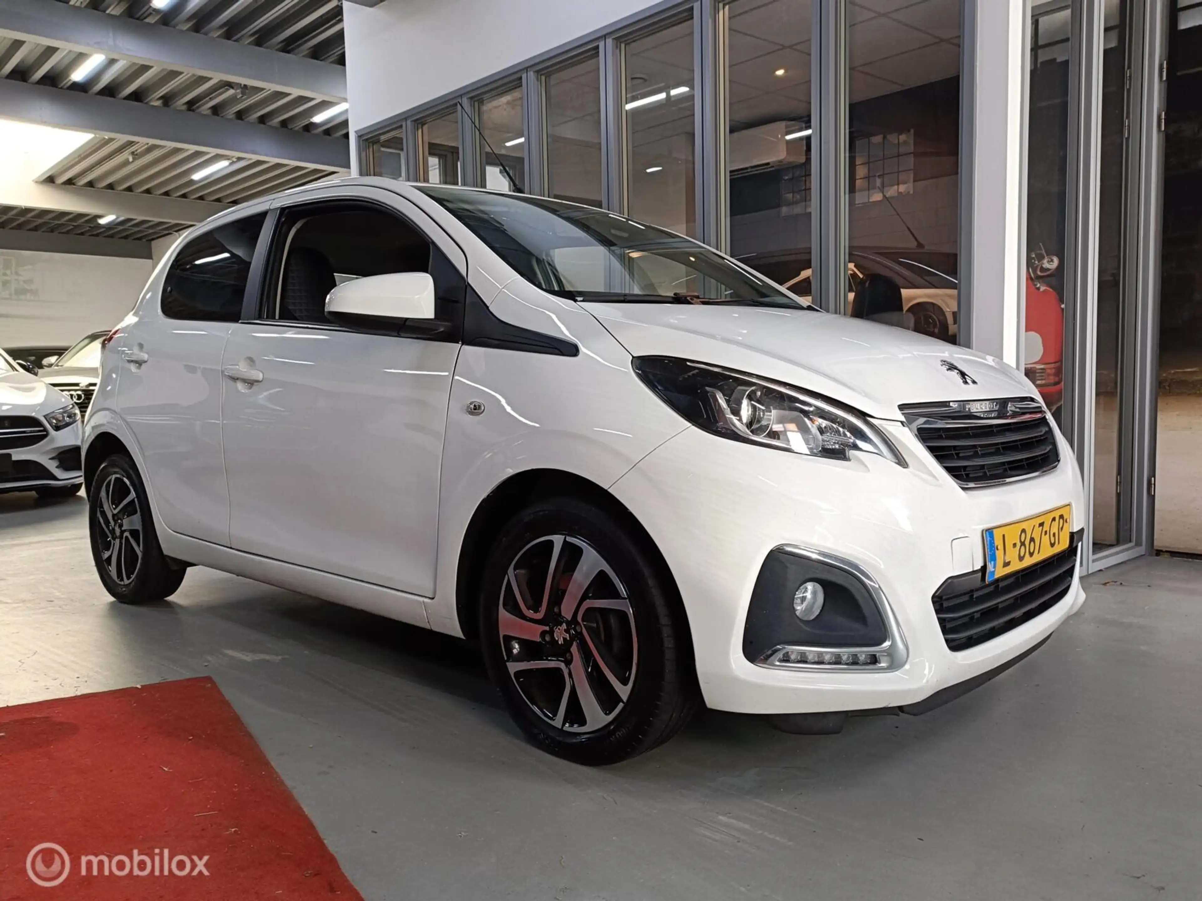 Peugeot 108 1.0 e-VTi Allure 2021 CARPLAY AIRCO ELEK RAMEN VEL