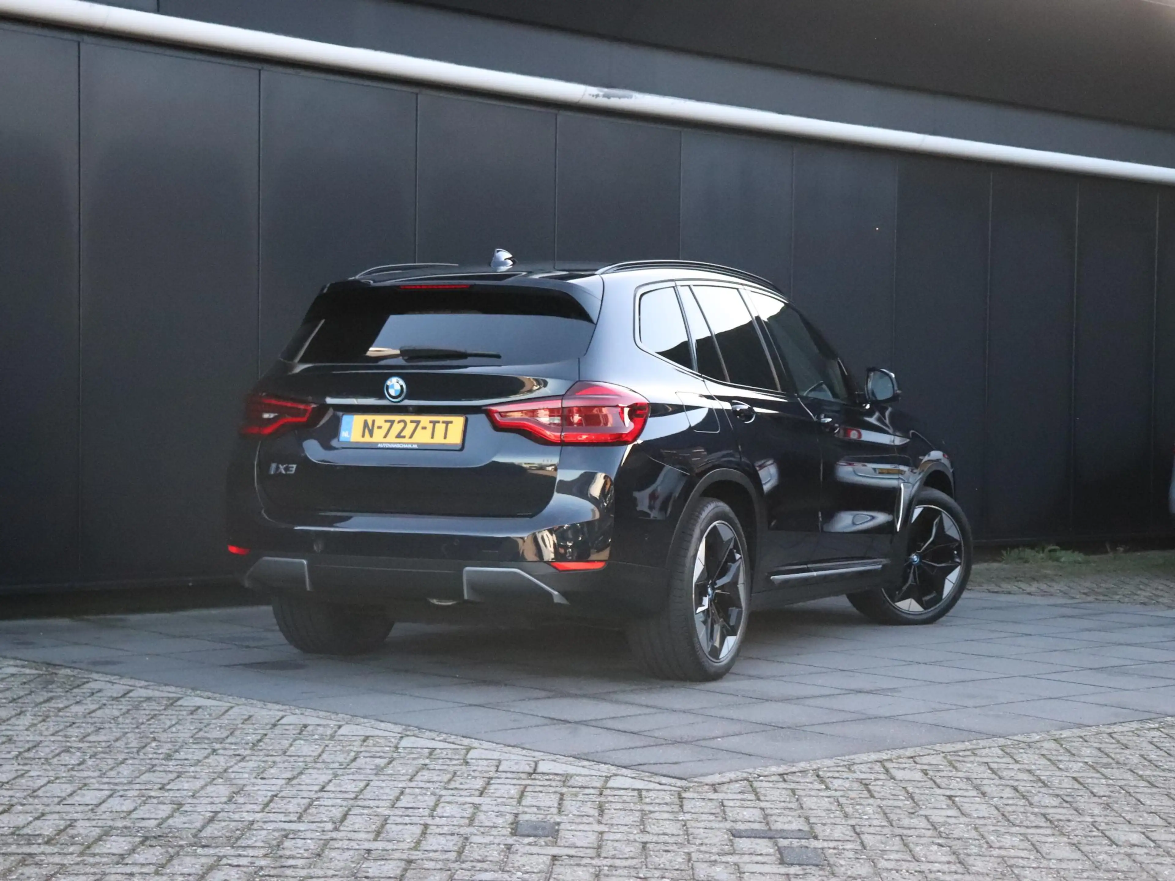 BMW iX3 High Executive 80 kWh | LEDER | MEMORY | H&K | PAN — photo 3