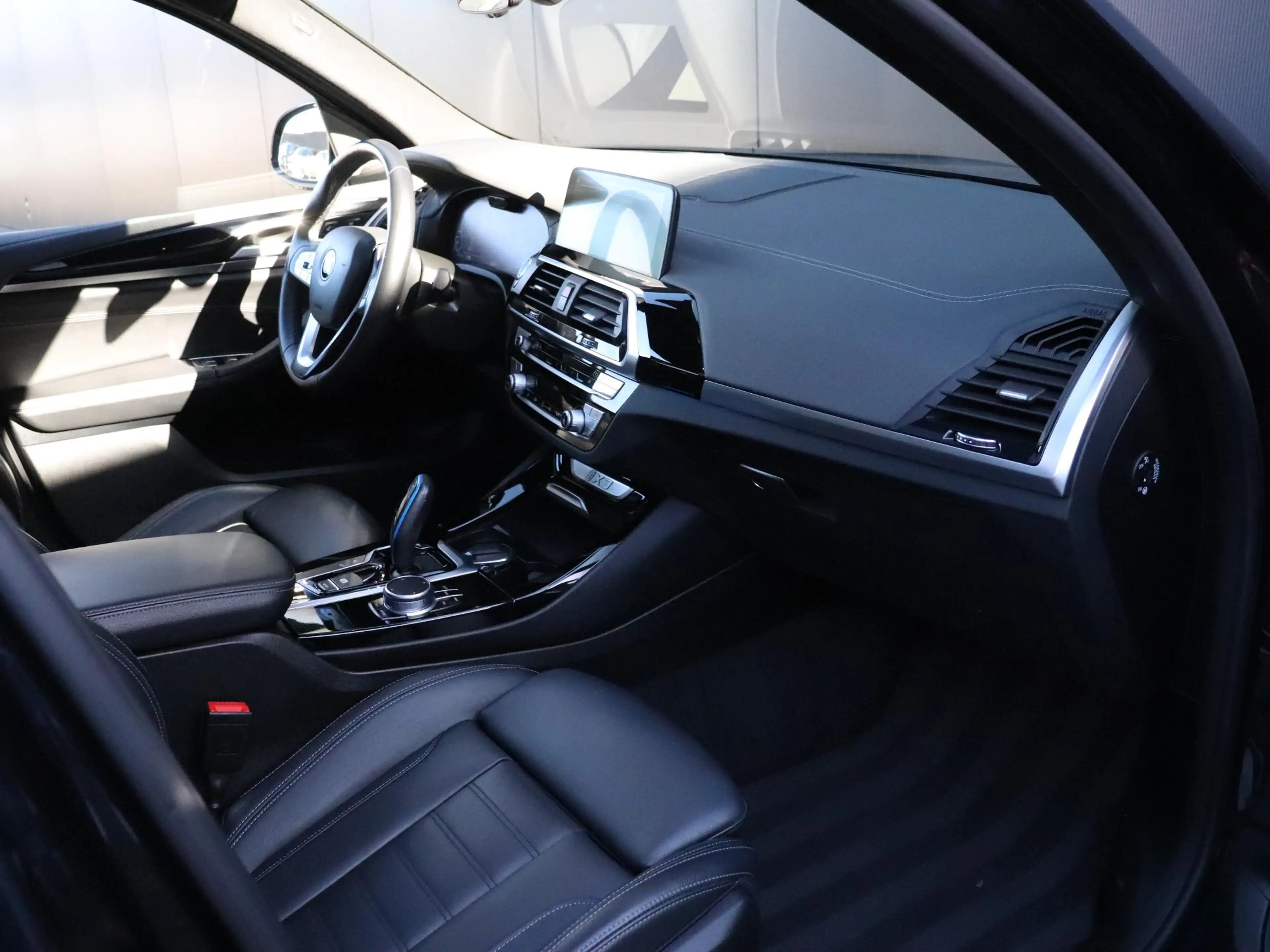 BMW iX3 High Executive 80 kWh | LEDER | MEMORY | H&K | PAN — photo 25