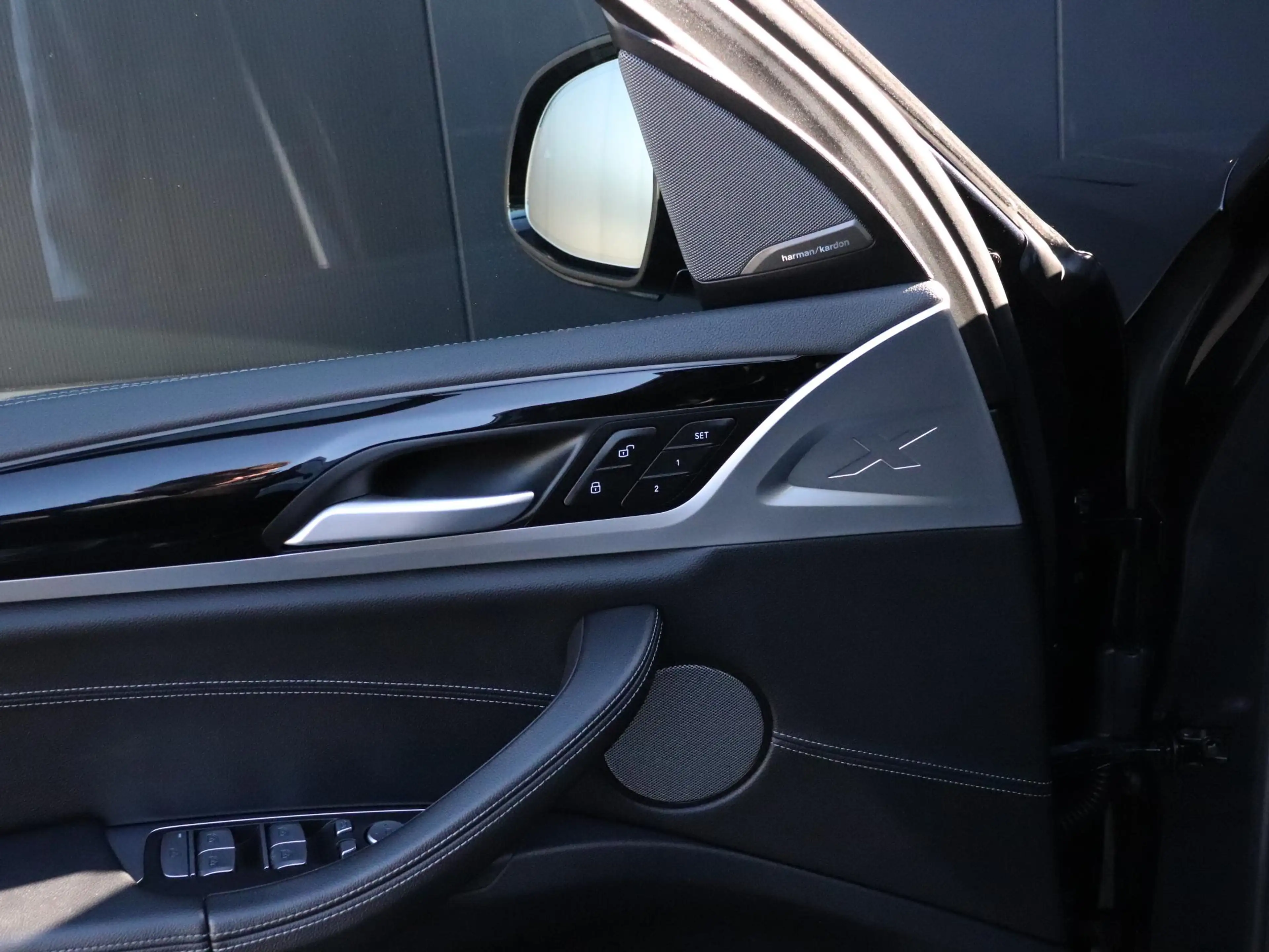 BMW iX3 High Executive 80 kWh | LEDER | MEMORY | H&K | PAN — photo 22